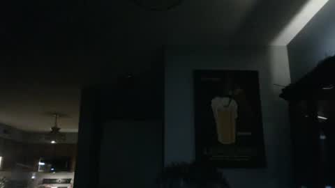 darkdreams144 online show from December 3, 5:46 am