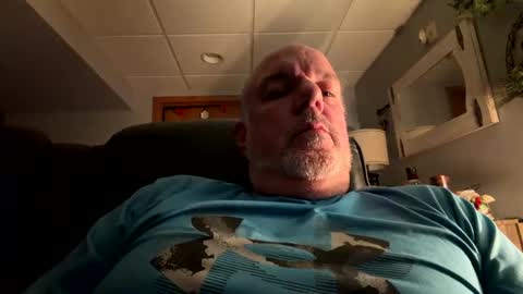 darknite083072 online show from December 21, 6:10 am