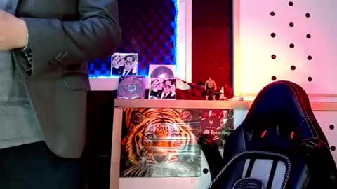 DARKO0717 online show from December 10, 5:33 pm