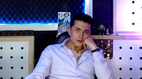 DARKO0717 online show from December 18, 10:02 pm