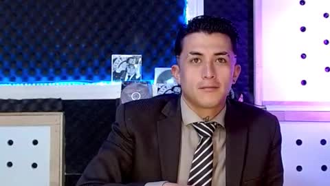 DARKO0717 online show from December 3, 5:55 pm