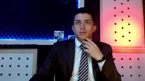 DARKO0717 online show from December 8, 2:52 pm