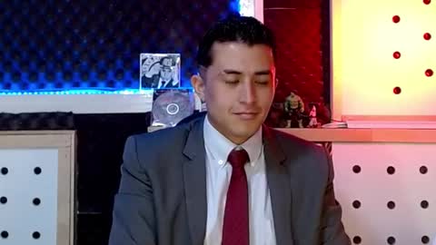 DARKO0717 online show from December 4, 3:10 pm