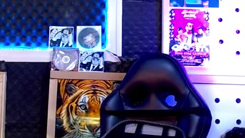 DARKO0717 online show from March 5, 6:12 pm