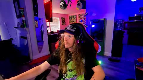 DarkSideofJay online show from January 8, 6:46 pm