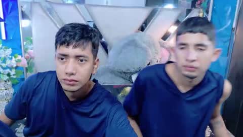 darwinandbrayan online show from December 4, 3:57 am