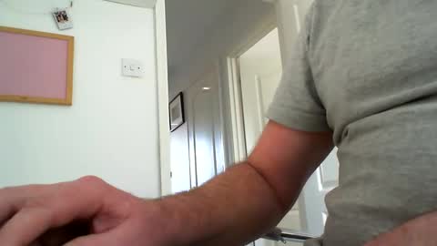 davesu12345 online show from February 28, 9:15 am