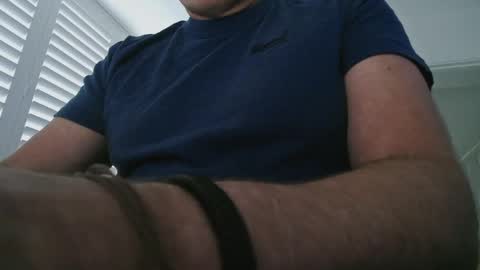 davesu12345 online show from April 28, 7:35 am