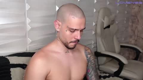 David col11 online show from November 12, 2:06 am