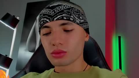 David Jons online show from October 9, 12:43 pm