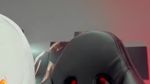 David Jons online show from February 7, 12:42 am