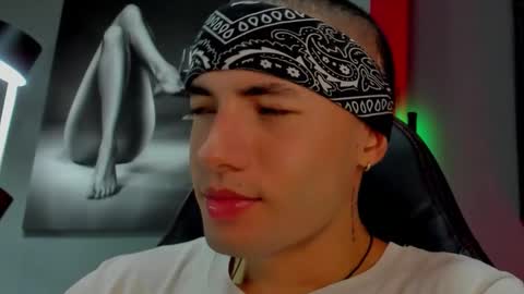 David Jons online show from October 23, 3:43 am