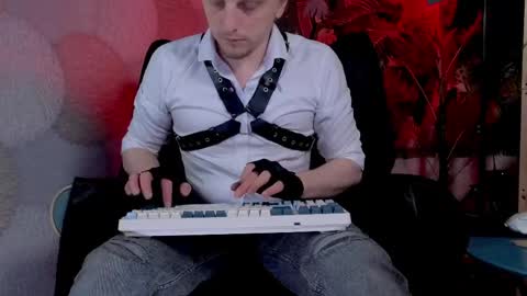 Vincente online show from April 2, 8:16 pm