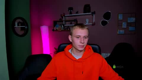 David online show from November 25, 8:33 pm