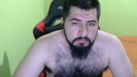 Snapshot of daviddelz chatting on March 11, 5:38 am David online show from March 11, 5:38 am