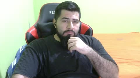 Snapshot of daviddelz chatting on January 31, 7:18 am David online show from January 31, 7:18 am