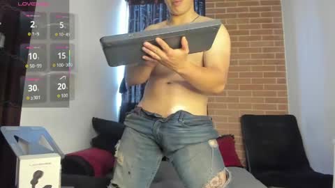 davidx_x21 online show from May 30, 11:21 am