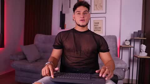 Snapshot of davies_brown chatting on September 26, 8:50 pm Davies brown    schedule 12pm to 5pm col time online show from September 26, 8:50 pm