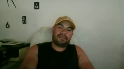 davinson_lopez35 online show from July 9, 9:40 pm