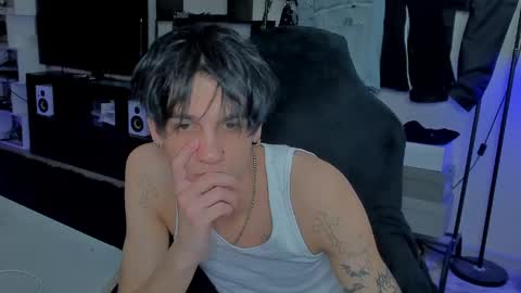 davis online show from April 13, 3:29 am