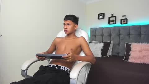 dawn_16 online show from February 8, 4:14 am