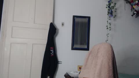 dazzayy online show from May 12, 1:14 am