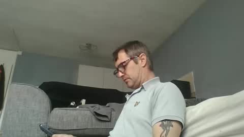 Dazzill online show from April 12, 4:52 pm