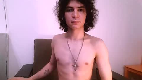 dean_raven online show from November 30, 5:20 am