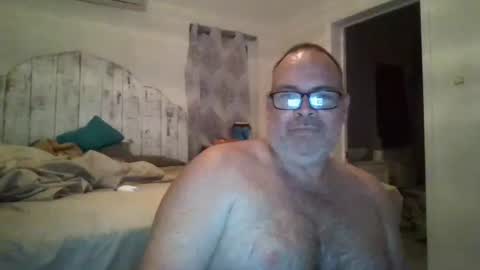 Snapshot of deepdiveme chatting on December 31, 5:11 am deepdiveme online show from December 31, 5:11 am