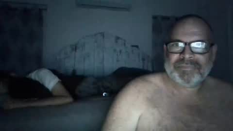 Snapshot of deepdiveme chatting on December 11, 8:59 am deepdiveme online show from December 11, 8:59 am