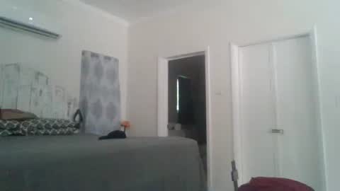 Snapshot of deepdiveme chatting on October 25, 7:48 pm deepdiveme online show from October 25, 7:48 pm