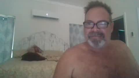 Snapshot of deepdiveme chatting on October 5, 7:29 pm deepdiveme online show from October 5, 7:29 pm