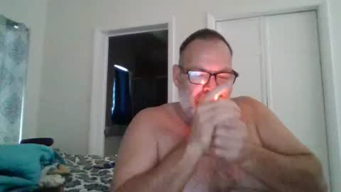 Snapshot of deepdiveme chatting on February 19, 4:11 pm deepdiveme online show from February 19, 4:11 pm