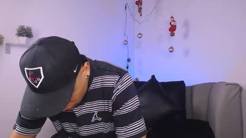  DEIVY  online show from December 31, 8:23 pm