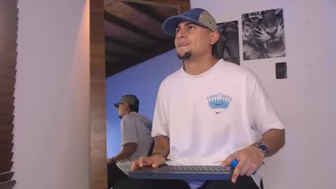  DEIVY  online show from December 16, 9:41 pm