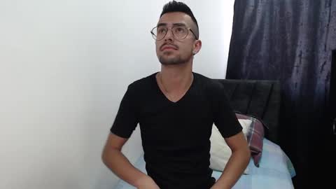 demian_val_4 online show from February 8, 7:05 pm