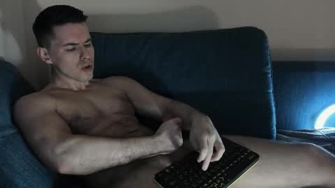 Den online show from March 31, 2:13 am