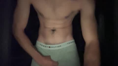 derek829099 online show from October 19, 8:17 am