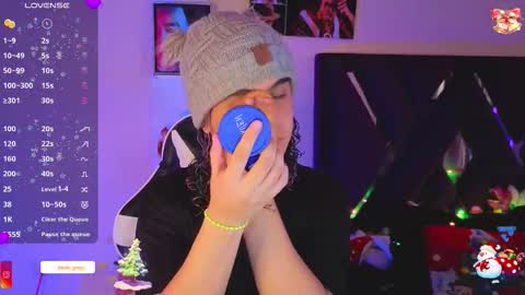 derek grey online show from December 14, 4:36 pm