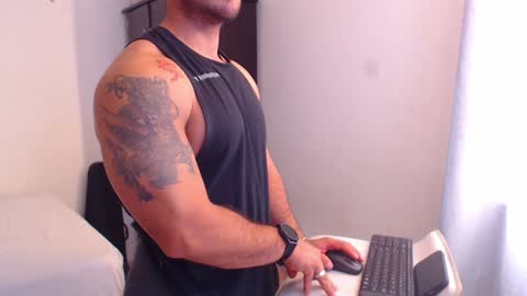 Derek online show from December 7, 8:49 pm