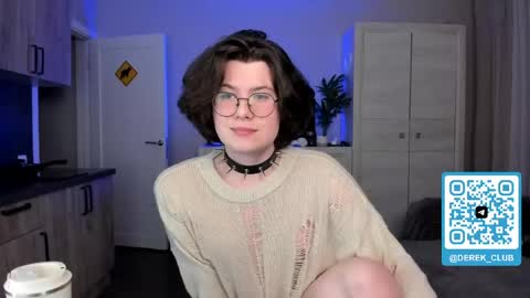 Derek online show from May 29, 9:58 pm
