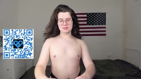 Derek online show from November 4, 3:24 pm