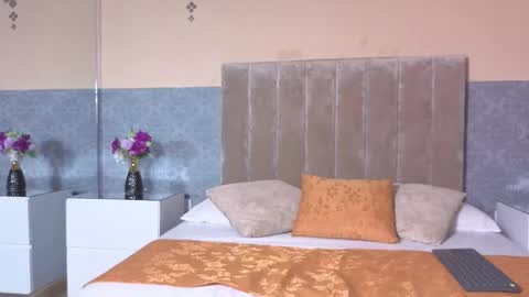 derek_sinn online show from February 13, 9:53 pm