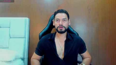 DerryBigger CM online show from October 14, 7:54 pm