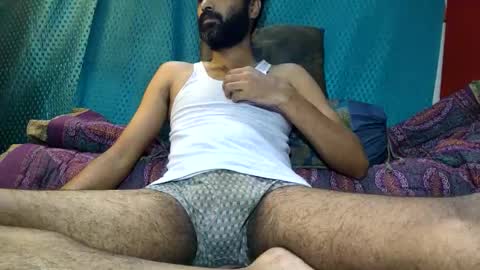 desi_boy799417 online show from March 27, 8:37 am