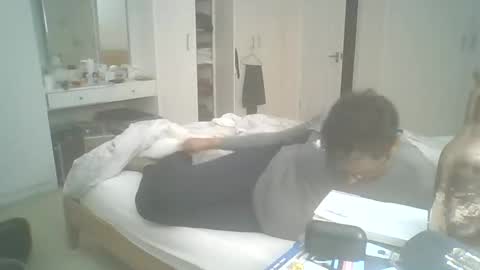 desiboi9 online show from September 24, 11:36 pm