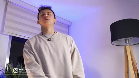 Snapshot of deus_belli chatting on September 21, 4:12 am Deus Belli online show from September 21, 4:12 am