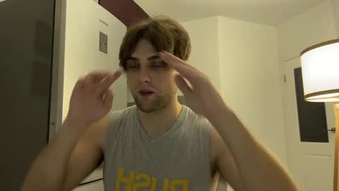 devilnut1 online show from December 20, 2:52 am