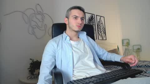 devin_ho online show from January 28, 7:53 pm