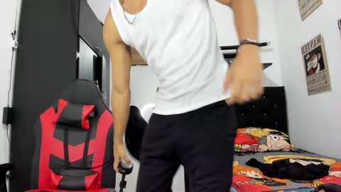 Deyvis Taylor7 online show from February 19, 1:08 am